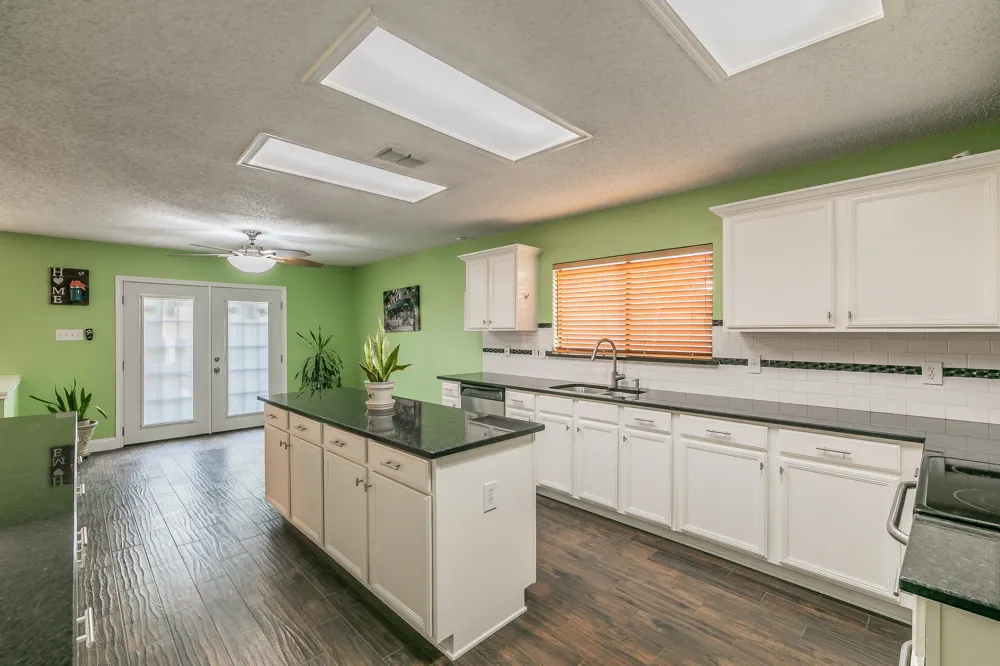 201 Tabor Drive Arlington, TX 76002