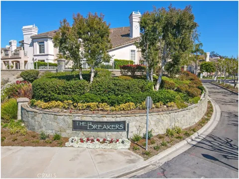 200 Shorebreaker Drive