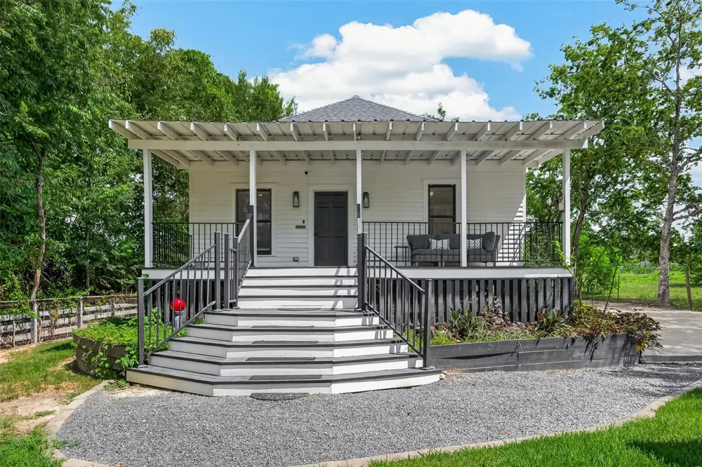8979 Fm 359 Road Richmond, TX 77406