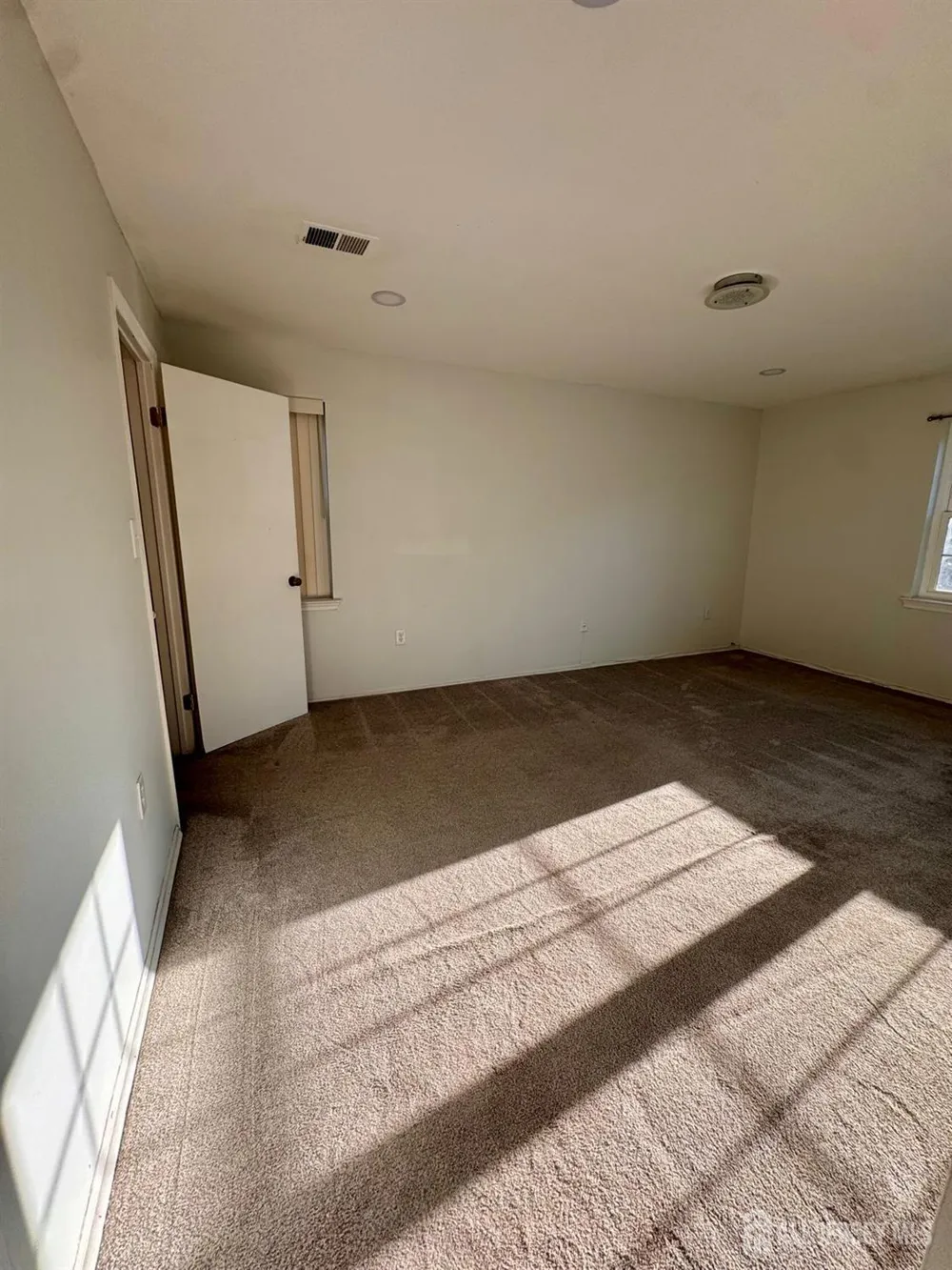 1202 Green Hollow Drive Iselin, NJ 08830