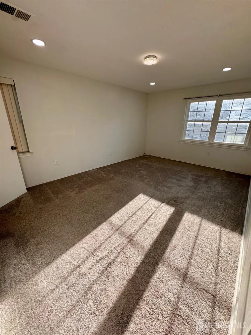 1202 Green Hollow Drive Iselin, NJ 08830