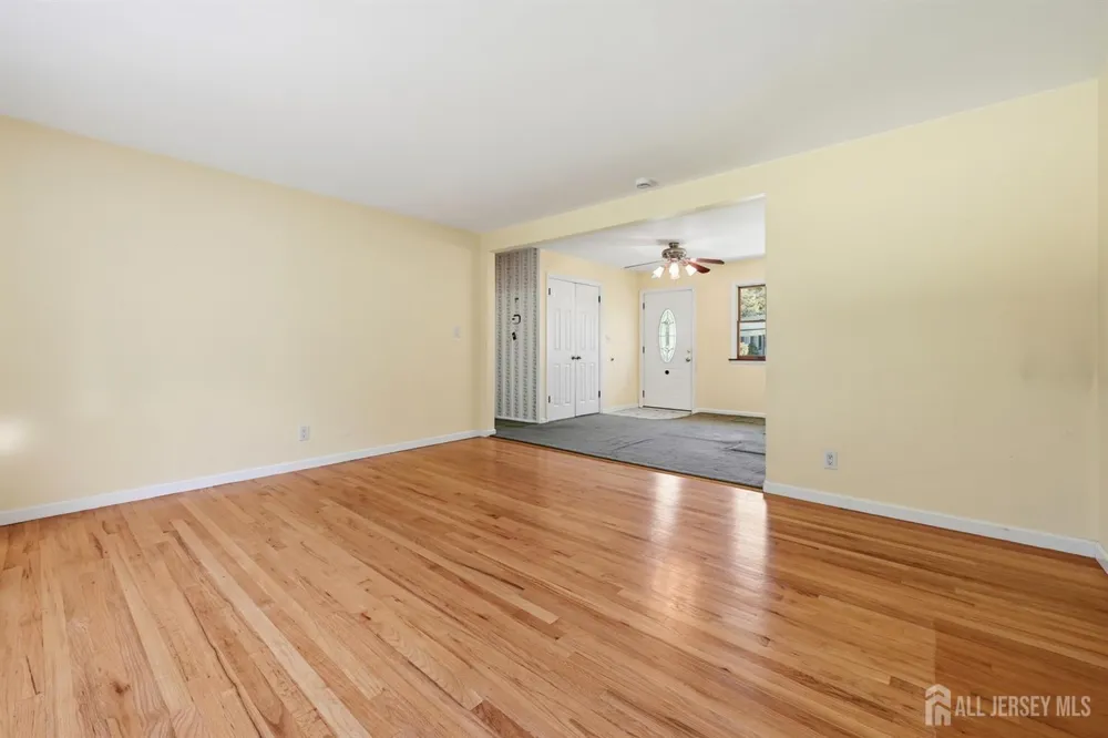 11 Georgetown Road Parlin, NJ 08859
