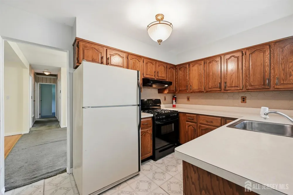 11 Georgetown Road Parlin, NJ 08859