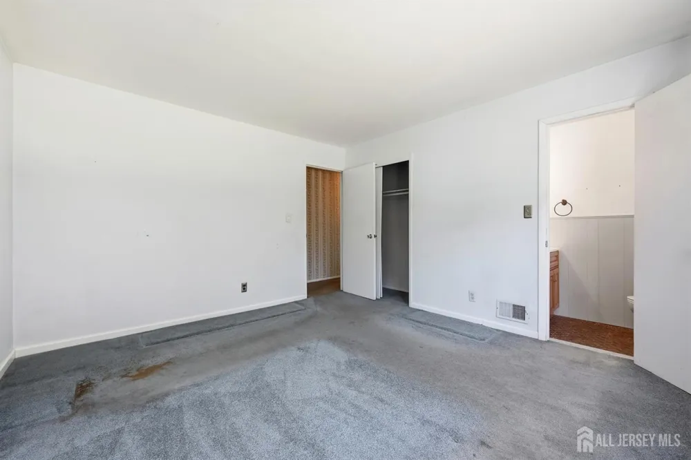 11 Georgetown Road Parlin, NJ 08859