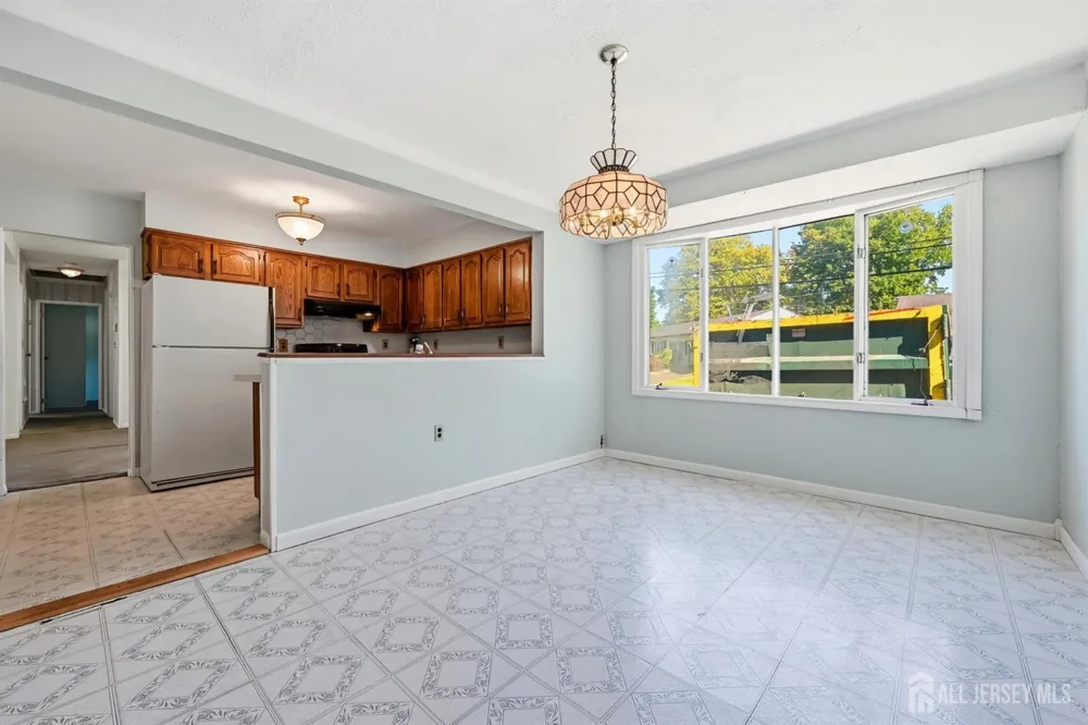 11 Georgetown Road Parlin, NJ 08859