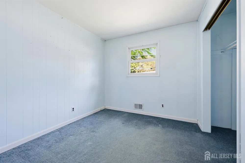 11 Georgetown Road Parlin, NJ 08859