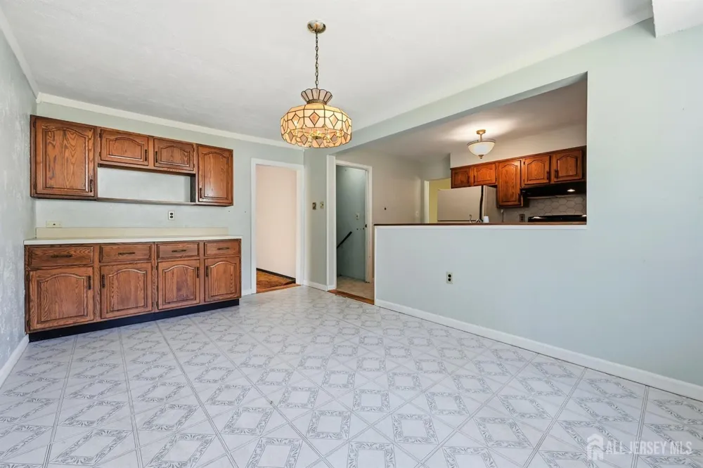 11 Georgetown Road Parlin, NJ 08859