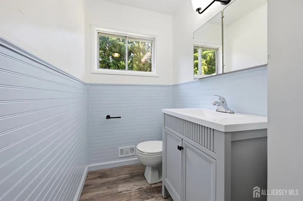 11 Georgetown Road Parlin, NJ 08859