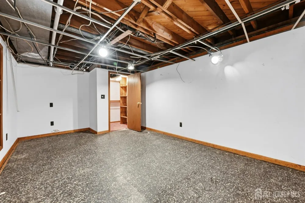 11 Georgetown Road Parlin, NJ 08859