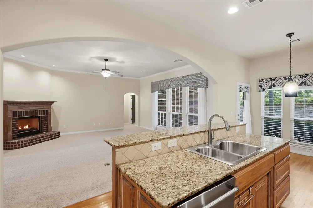 4129 W Fulton Street Broken Arrow, OK 74012