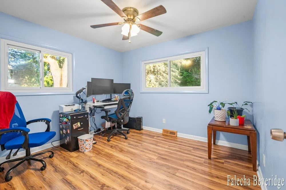 1624 W Giles Road Laketon Township, MI 49445