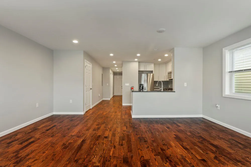 16 HERRICK CT Bayonne, NJ 07002