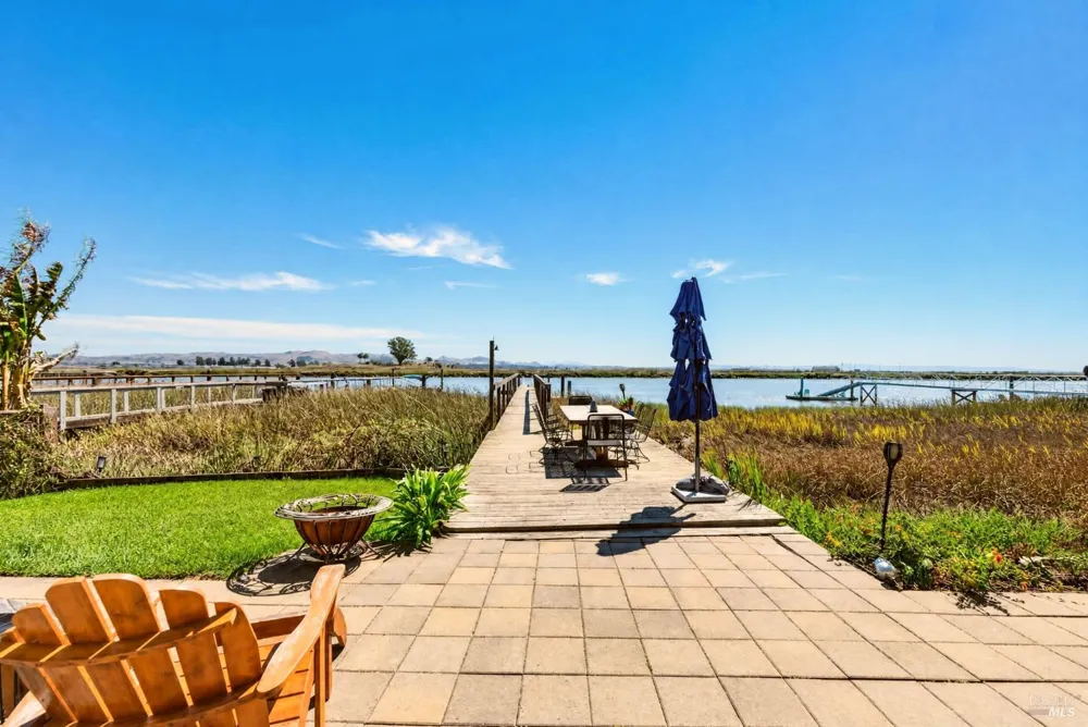 1596 Milton Road Napa, CA 94559