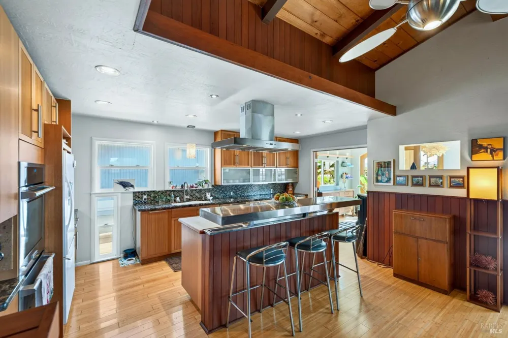1596 Milton Road Napa, CA 94559
