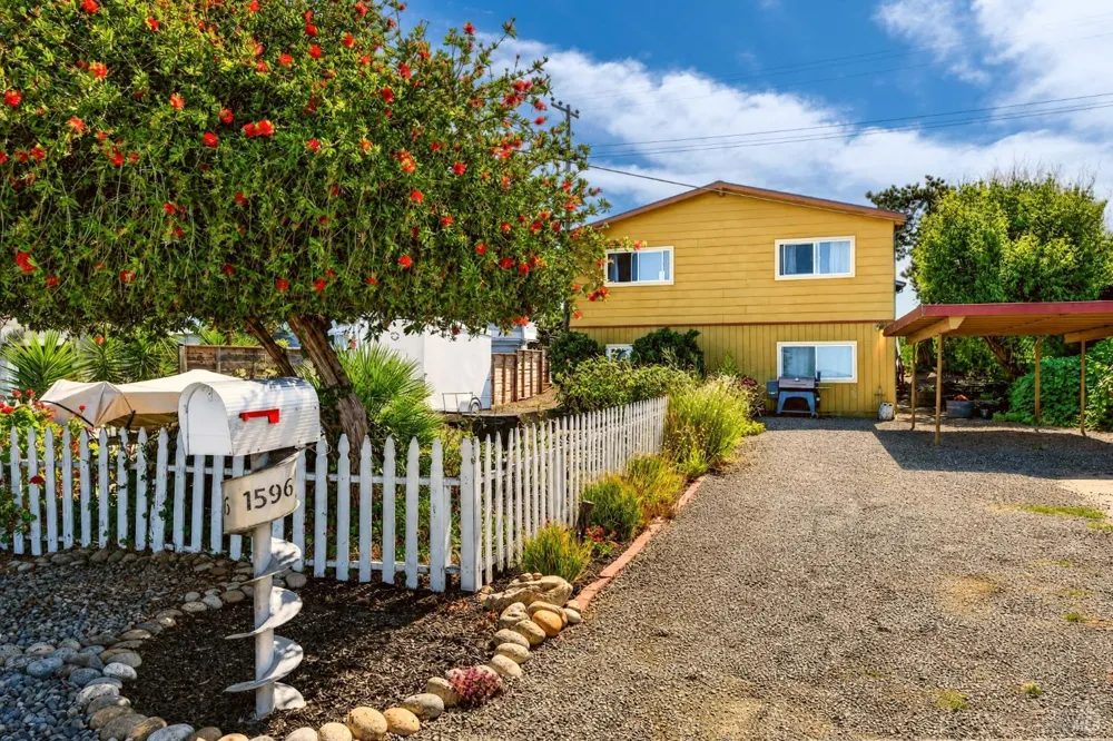 1596 Milton Road Napa, CA 94559