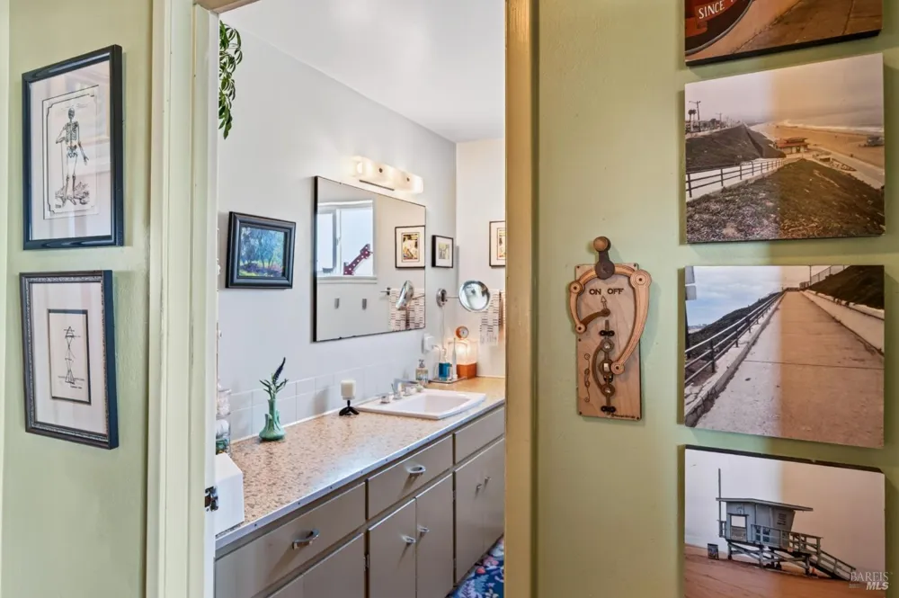 1596 Milton Road Napa, CA 94559