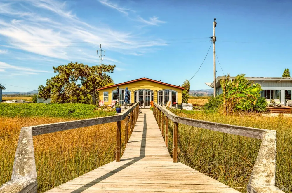 1596 Milton Road Napa, CA 94559