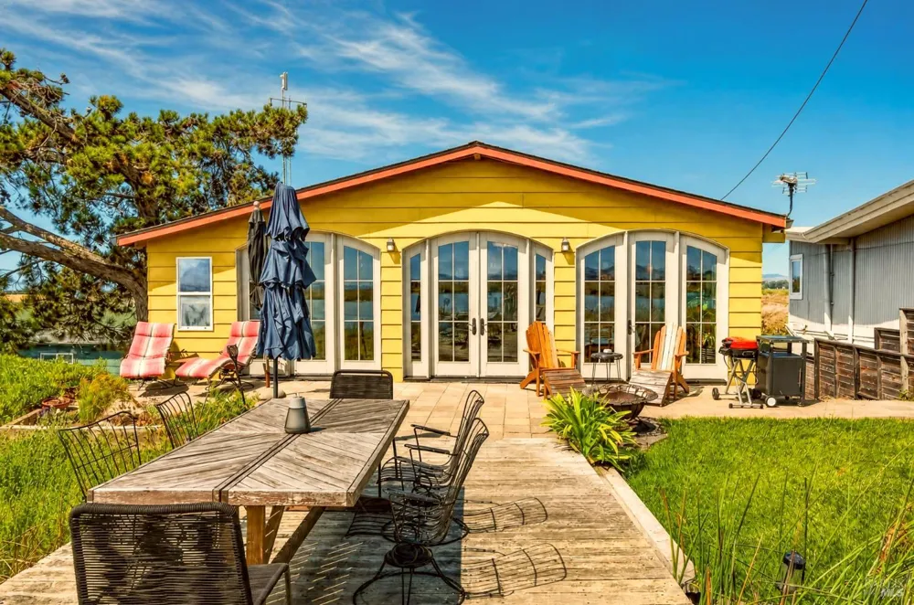 1596 Milton Road Napa, CA 94559