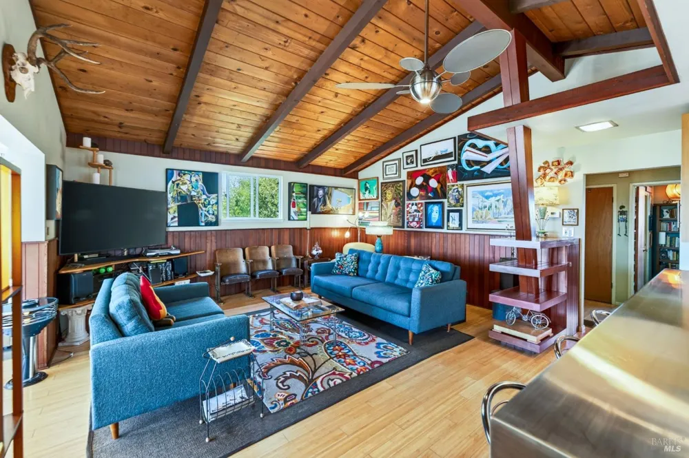 1596 Milton Road Napa, CA 94559