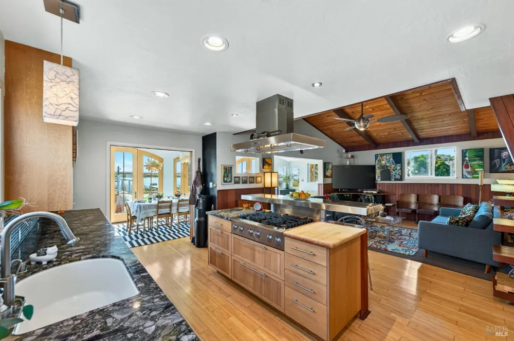 1596 Milton Road Napa, CA 94559