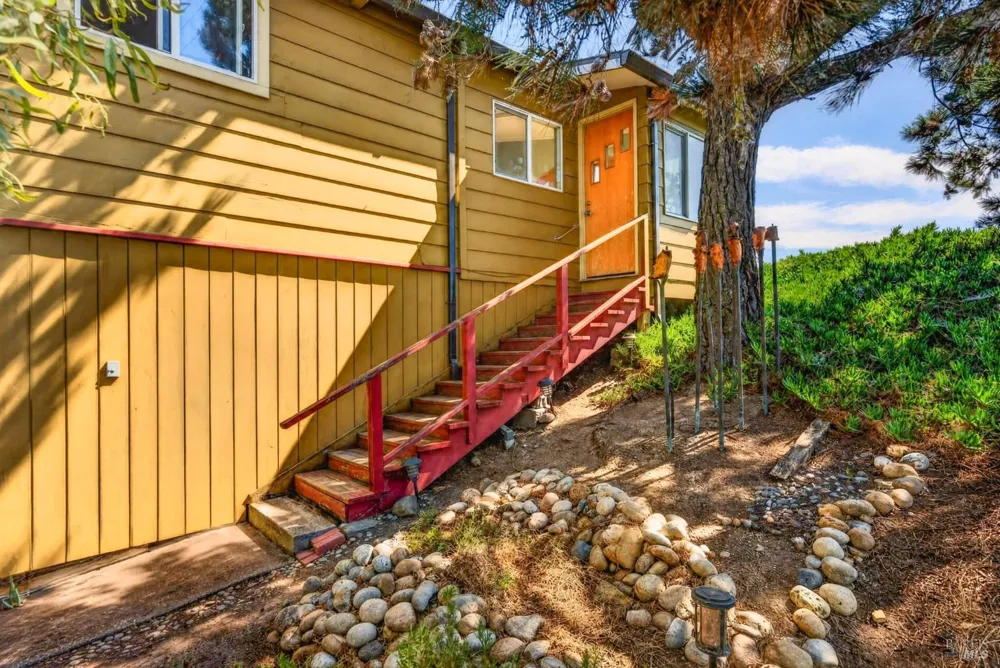 1596 Milton Road Napa, CA 94559