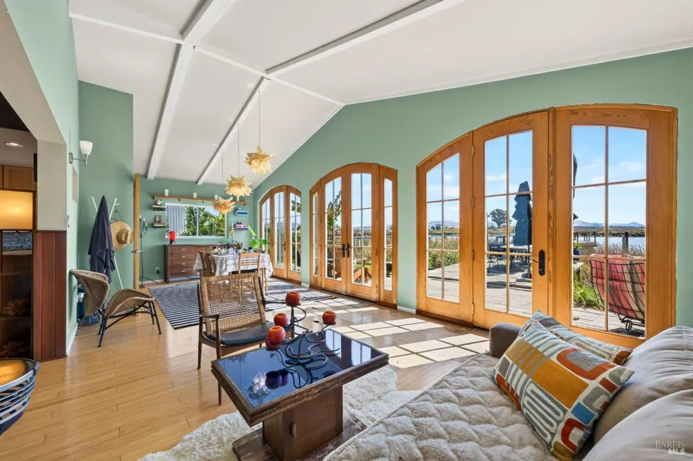 1596 Milton Road Napa, CA 94559