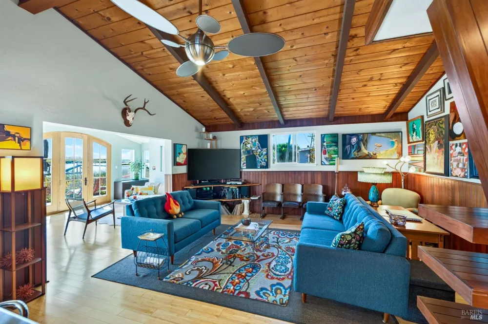 1596 Milton Road Napa, CA 94559