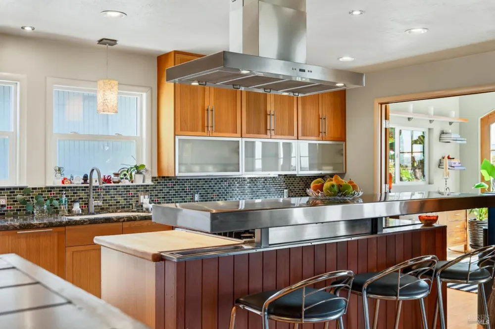 1596 Milton Road Napa, CA 94559