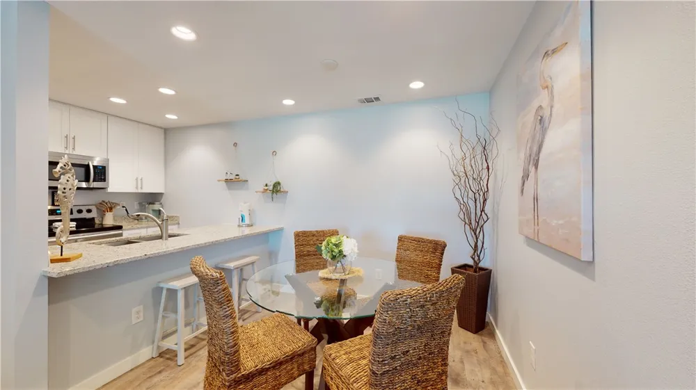 230 Cut Off #217 Port Aransas, TX 78373