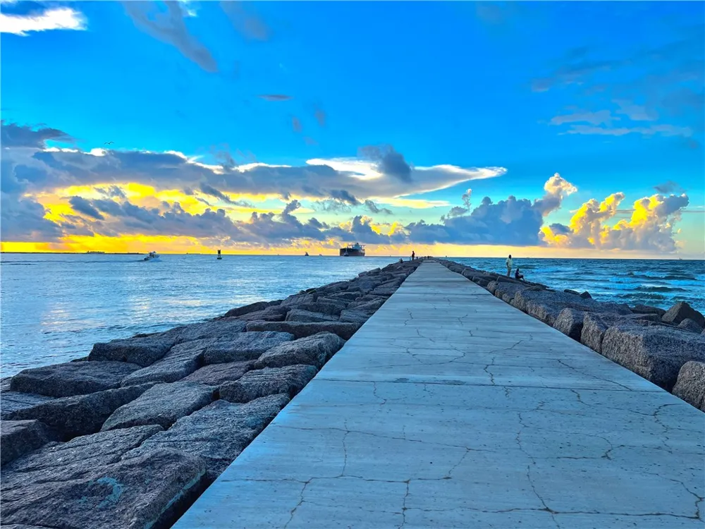 230 Cut Off #217 Port Aransas, TX 78373