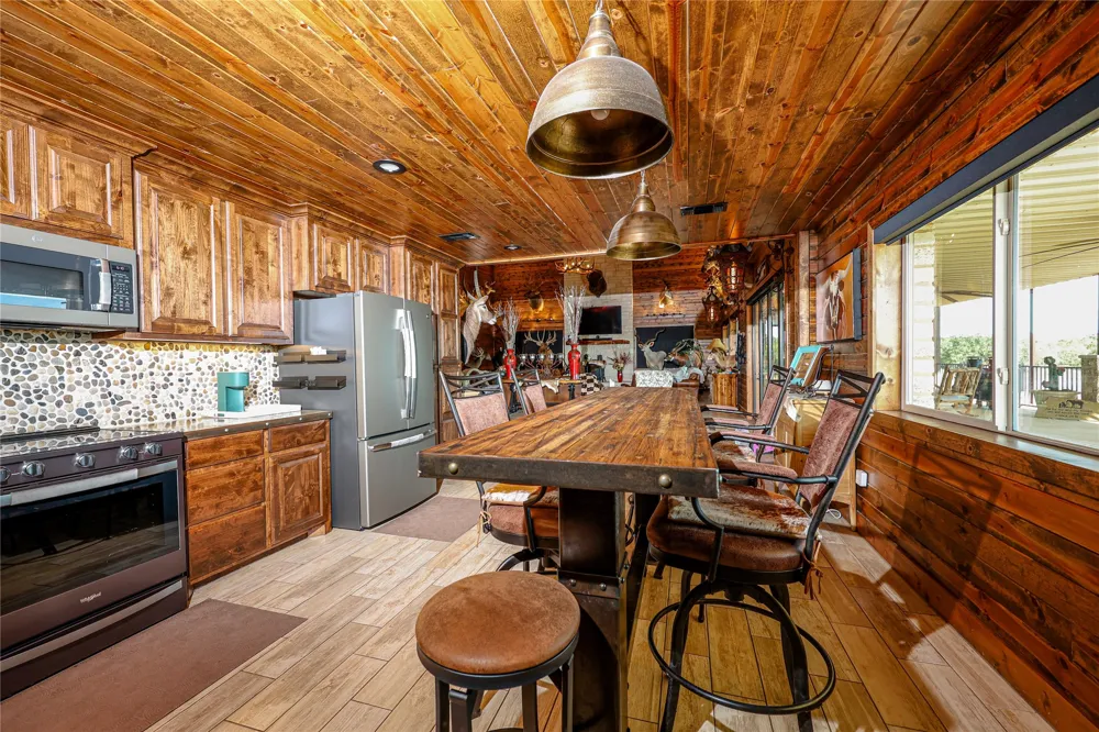 11899 County Road 108 Brownwood, TX 76801