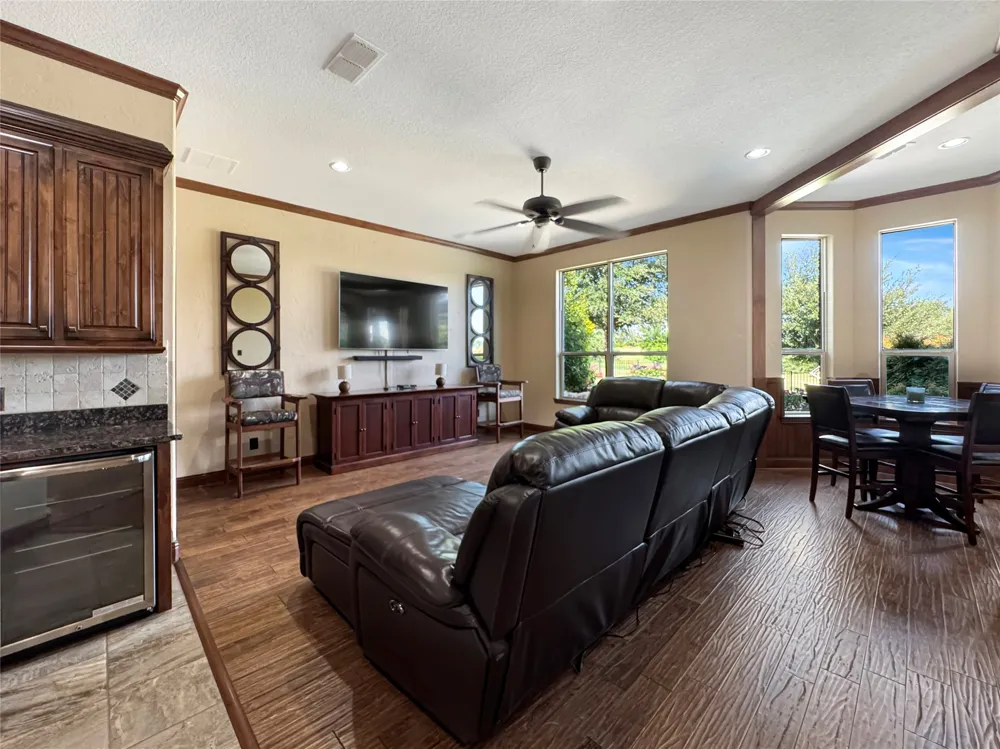 6509 Ladybank Court W Cleburne, TX 76033