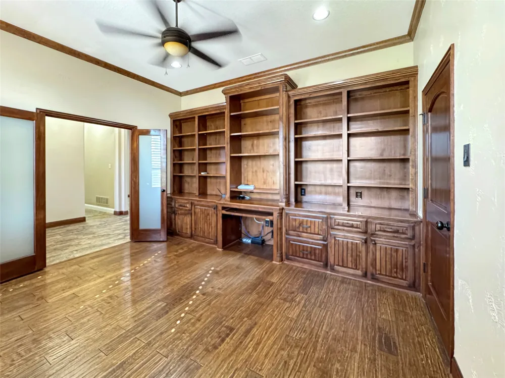 6509 Ladybank Court W Cleburne, TX 76033