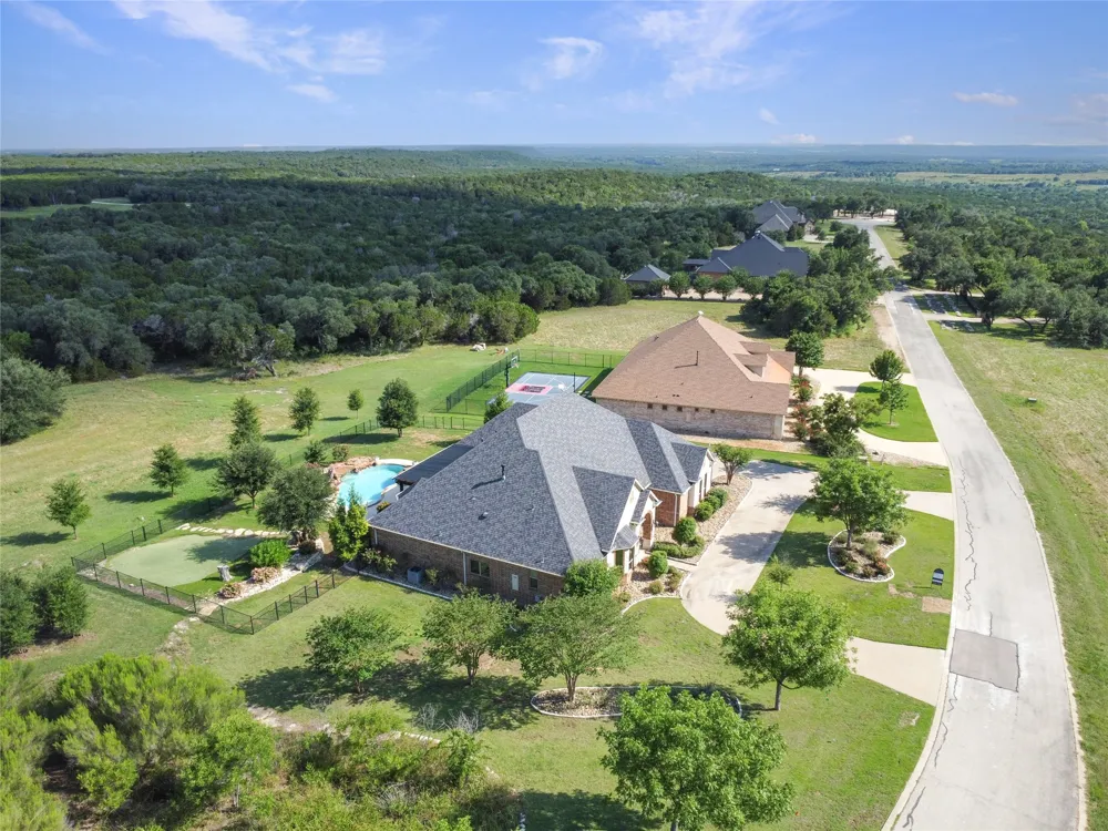 6509 Ladybank Court W Cleburne, TX 76033