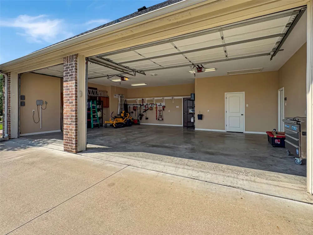 6509 Ladybank Court W Cleburne, TX 76033