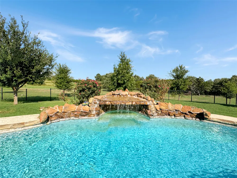 6509 Ladybank Court W Cleburne, TX 76033