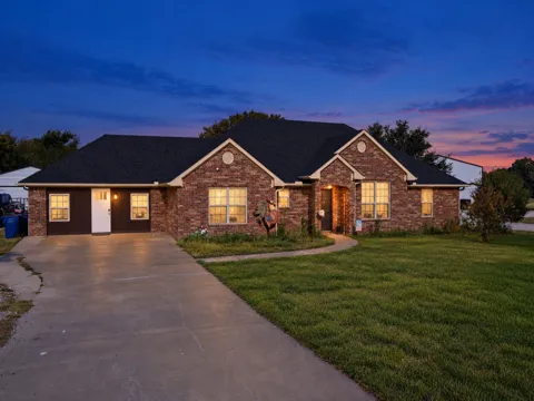 1813 County Road 123