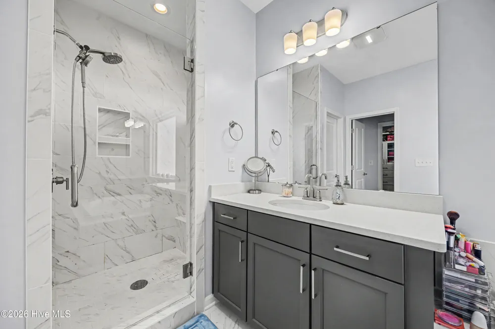 16203 Tulloch Road Charlotte, NC 28278