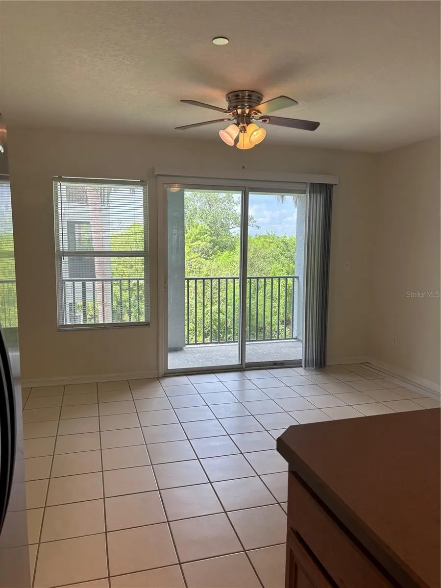 551 VINCINDA CREST WAY Tampa, FL 33619