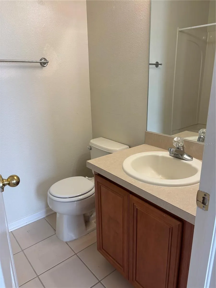 551 VINCINDA CREST WAY Tampa, FL 33619