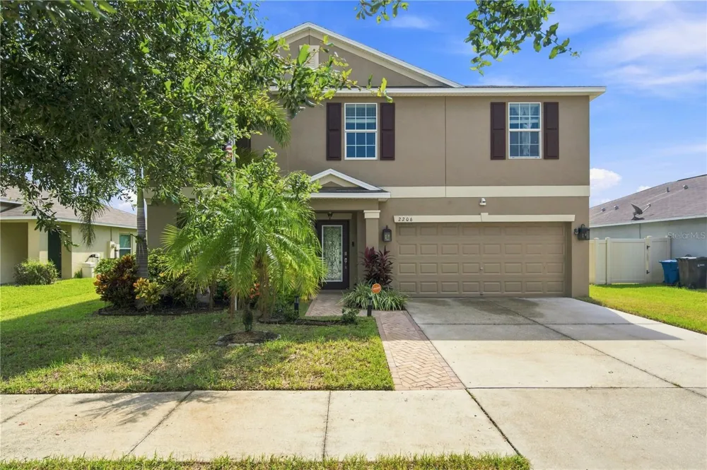 2206 4TH STREET SW Ruskin, FL 33570