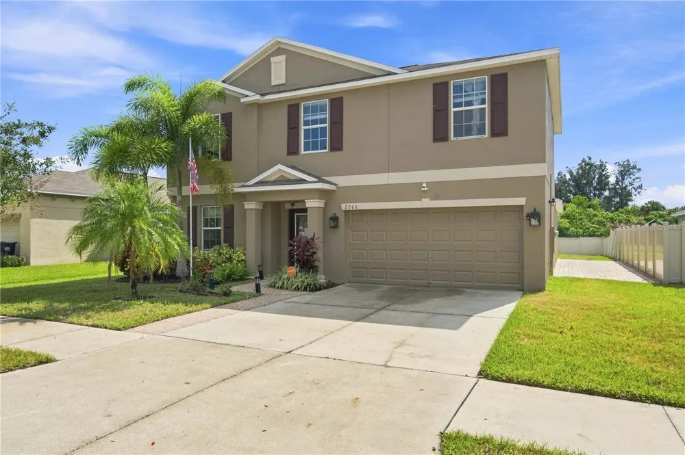 2206 4TH STREET SW Ruskin, FL 33570