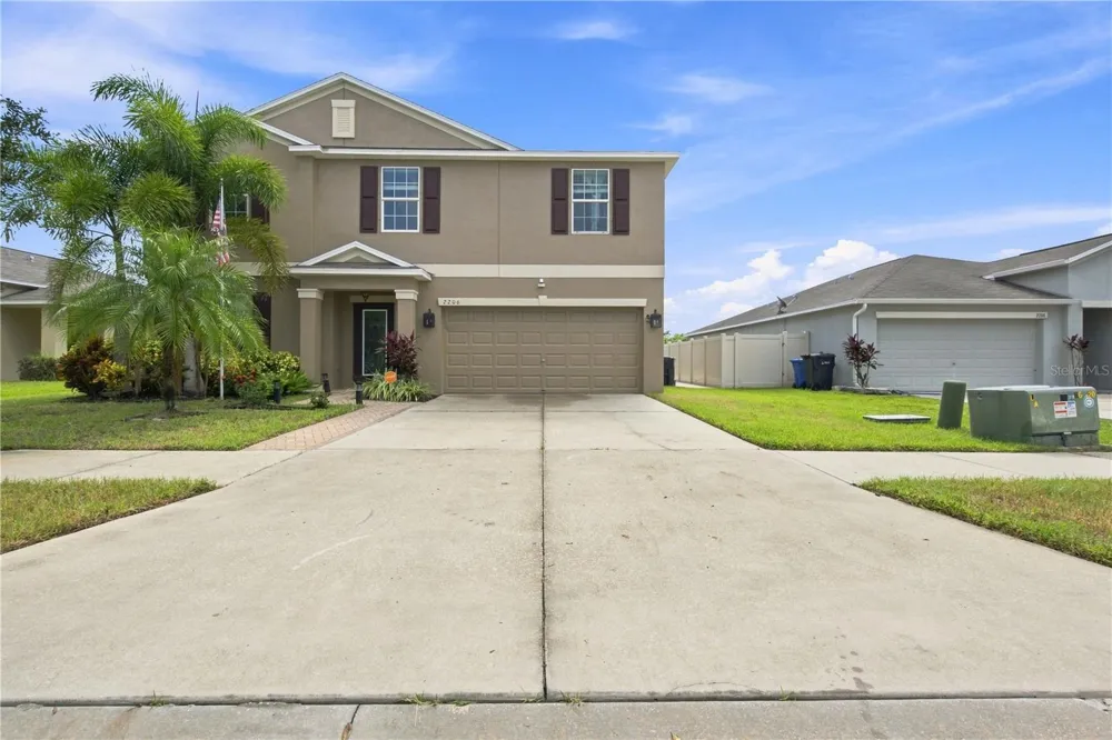 2206 4TH STREET SW Ruskin, FL 33570