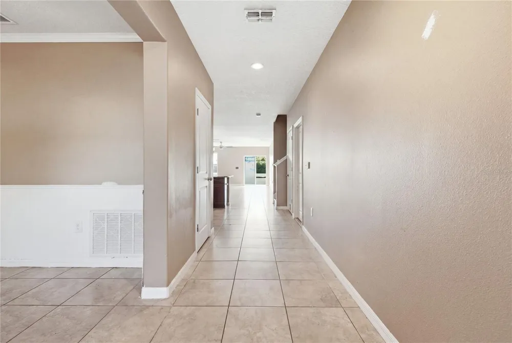2206 4TH STREET SW Ruskin, FL 33570