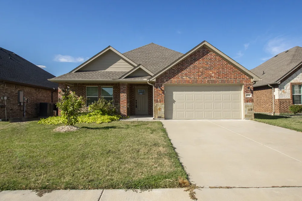 806 Ransom Way Greenville, TX 75402