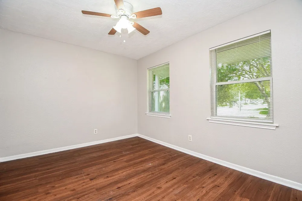 922 Bacliff Drive Bacliff, TX 77518