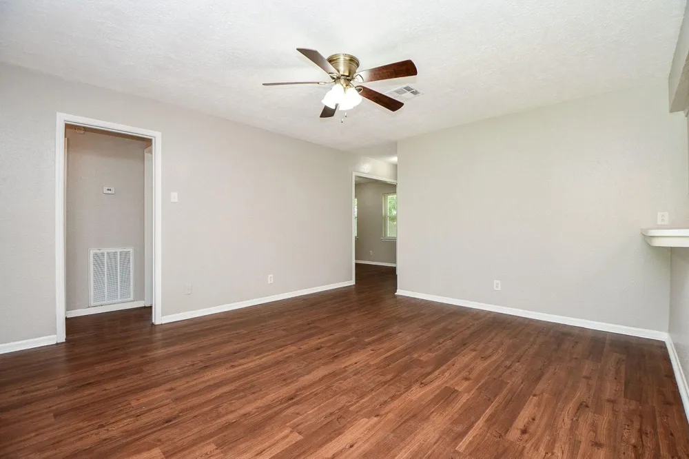 922 Bacliff Drive Bacliff, TX 77518