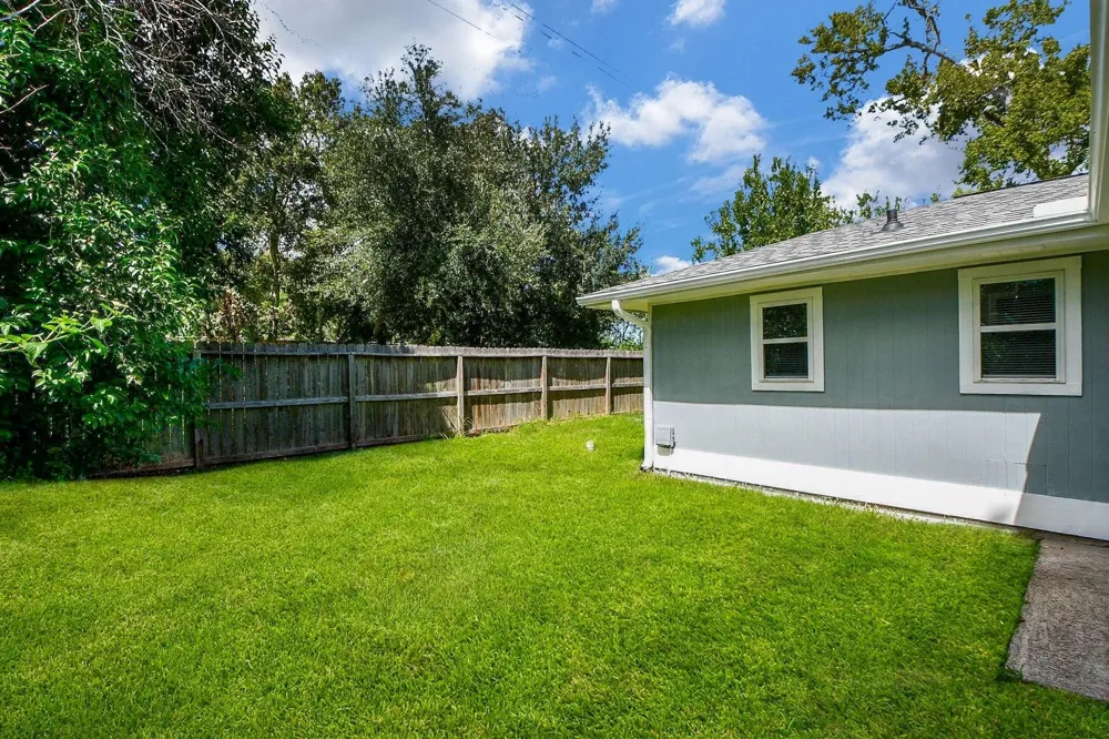 922 Bacliff Drive Bacliff, TX 77518