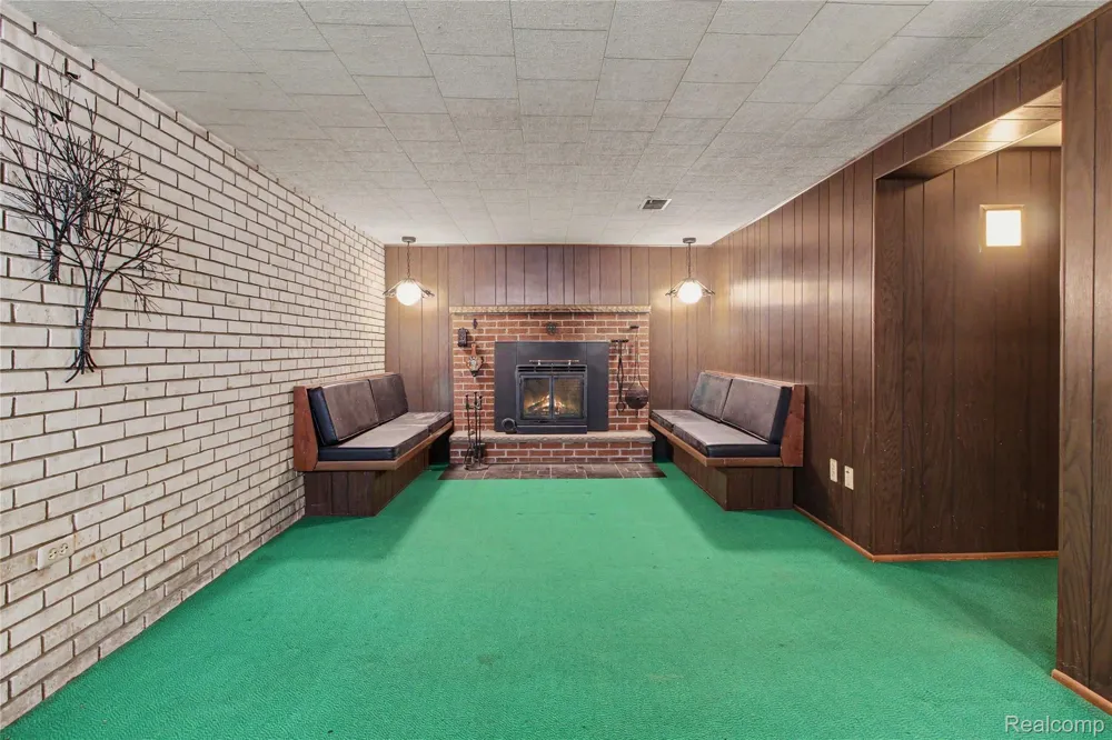3416 E Pineview Drive Scio Township, MI 48130