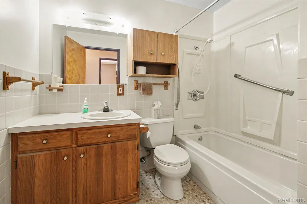 3416 E Pineview Drive Scio Township, MI 48130